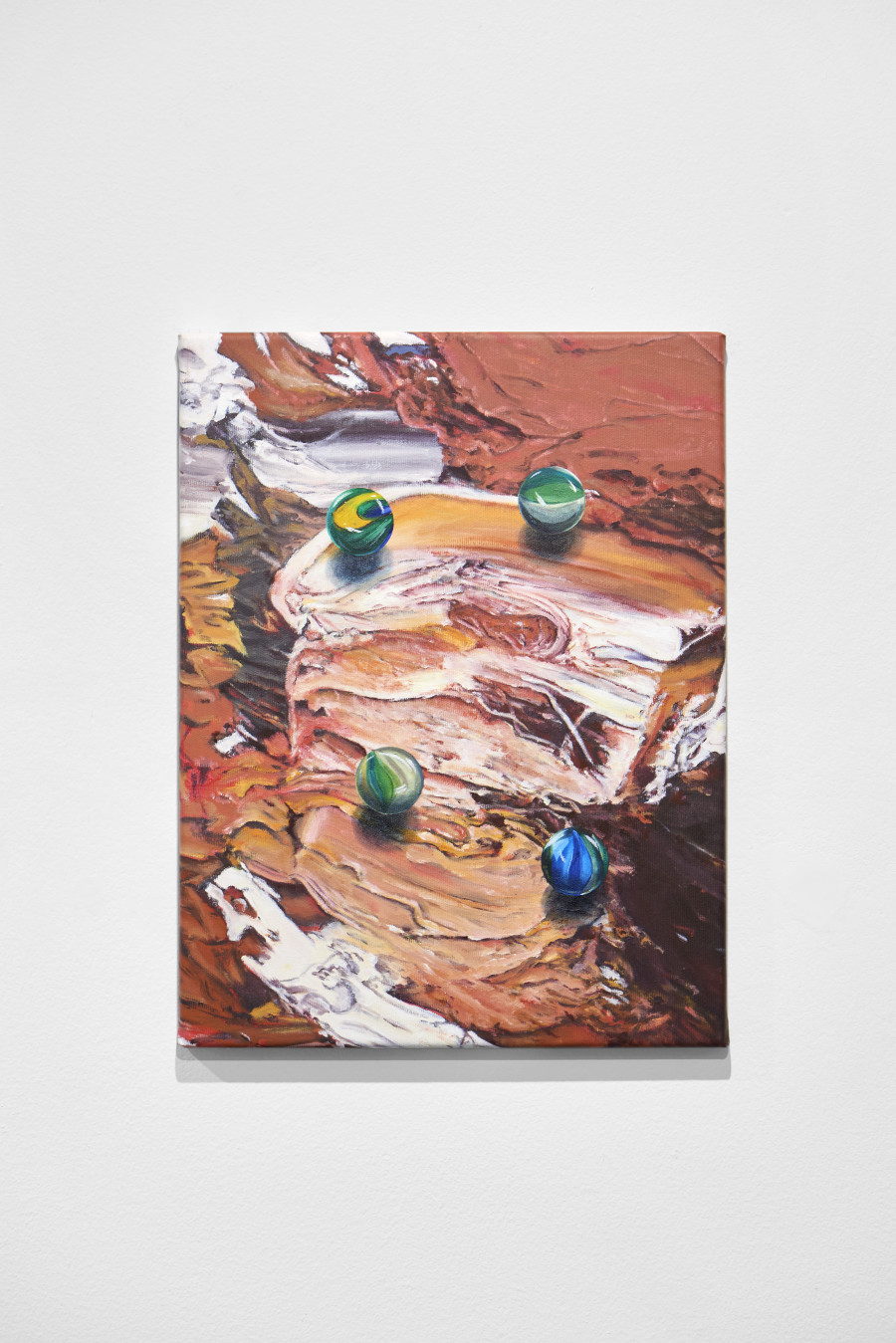 Mathieu Dafflon, Anna’s marbles, 2022. Oil on canvas, 42 x 32 cm, (Ref. DAF010207). Photo: by Philipp Hänger