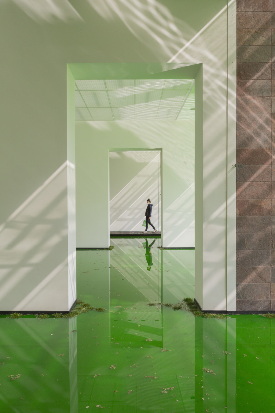 Installation view: Fondation Beyeler, Riehen/Basel, 2021 Courtesy of the artist; neugerriemschneider, Berlin; Tanya Bonakdar Gallery, New York / Los Angeles © 2021 Olafur Eliasson  Photo:Pati Grabowicz