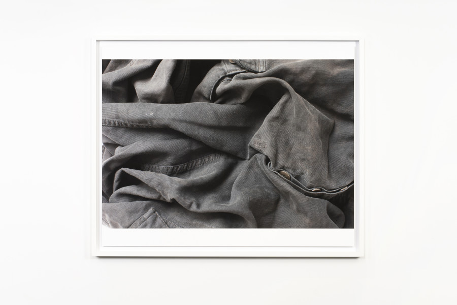 Wolfgang Tillmans, Faltenwurf (BW) I, 2011, Inkjet mounted aluminum in artist’s, frame 61.9 x 76.4 x 3.3 cm, Edition 3 + 1 AP