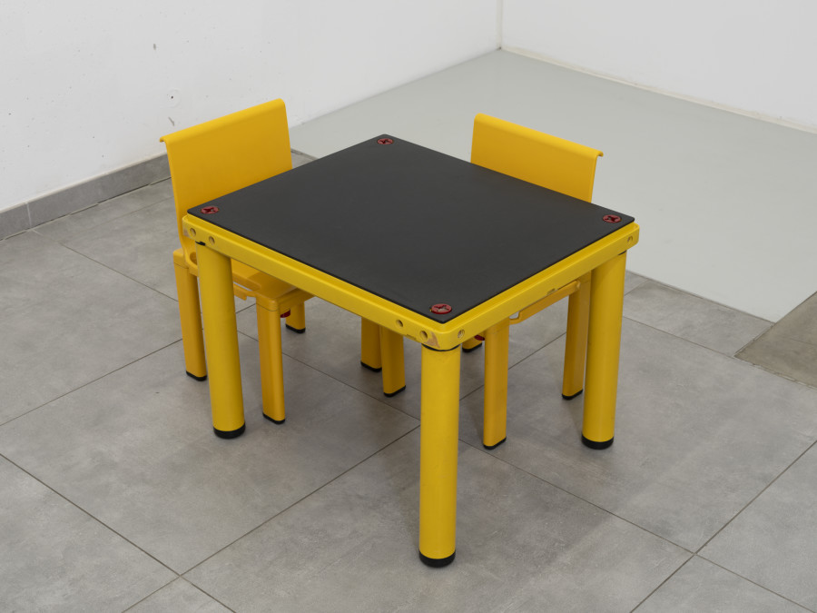 Jiajia Zhang, Unreliable Narrator, 2023, children chairs and table, 50 x 60 x 80 cm. Picture: Julien Gremaud