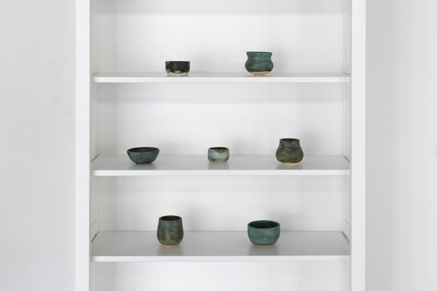 Alfredo Coloma DEKO-LONIAL, 2019 Series of 7 ceramic vessels Various dimensions Photo credit: Flavio Karrer