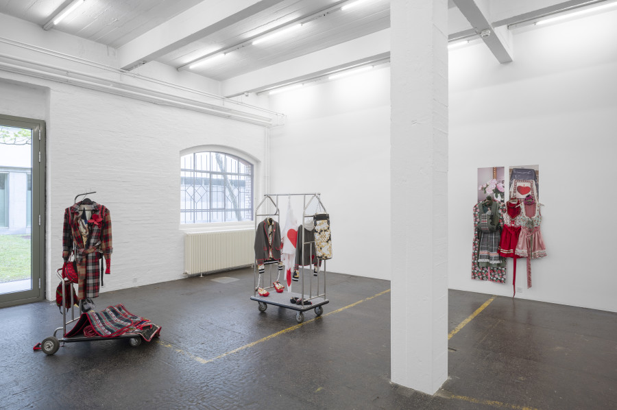 Chalisée Naamani, «Octogone», exhibition view, 2026. Photo: Kunst Halle Sankt Gallen, E. Sommer. Courtesy: the artist and Ciaccia Levi, Paris/Turin.