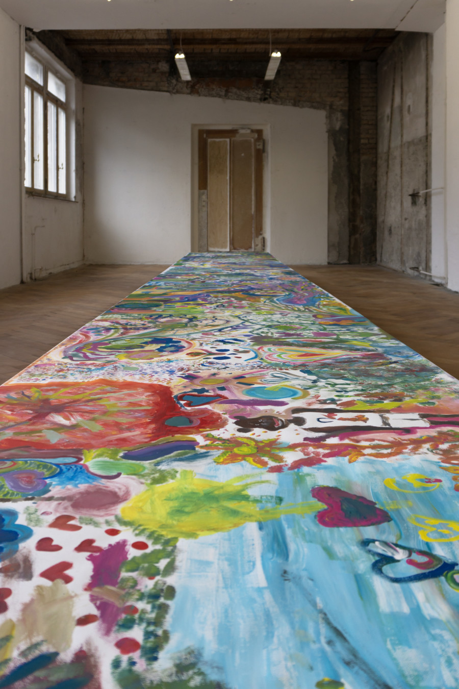Jonathan Hofmann von Movhue, ‚EEEEEEEEEEEEEEEE', 2025, Gepäckausgabe, Glarus, Photos: Marco Russo
