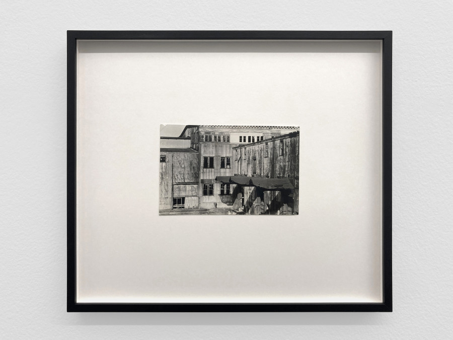 Alvin Baltrop, The Piers (exterior view), n.d. (1975–1986), Silver gelatin print, 11.3 x 17.7 cm. Courtesy of The Alvin Baltrop Trust, © 2010, The Alvin Baltrop Trust and Galerie Buchholz. All rights reserved.
