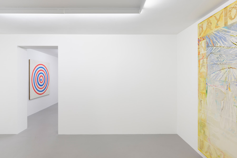 Installation view, Sophie Reinhold, Mercedes Benz, Galerie Philippzollinger, 2022. Photo credit: Conradin Frei