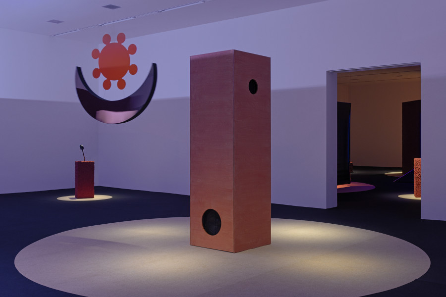 Evan Ifekoya, The Central Sun, 2022, 2-channel synchronized sound installation, speakers, wood, acrylic glass, styrodur, motor, painted gourd rattles, rubber skin pellet drum with cowrie shells, cork, carpet, photo: Stefan Altenburger Photography, Courtesy the artist