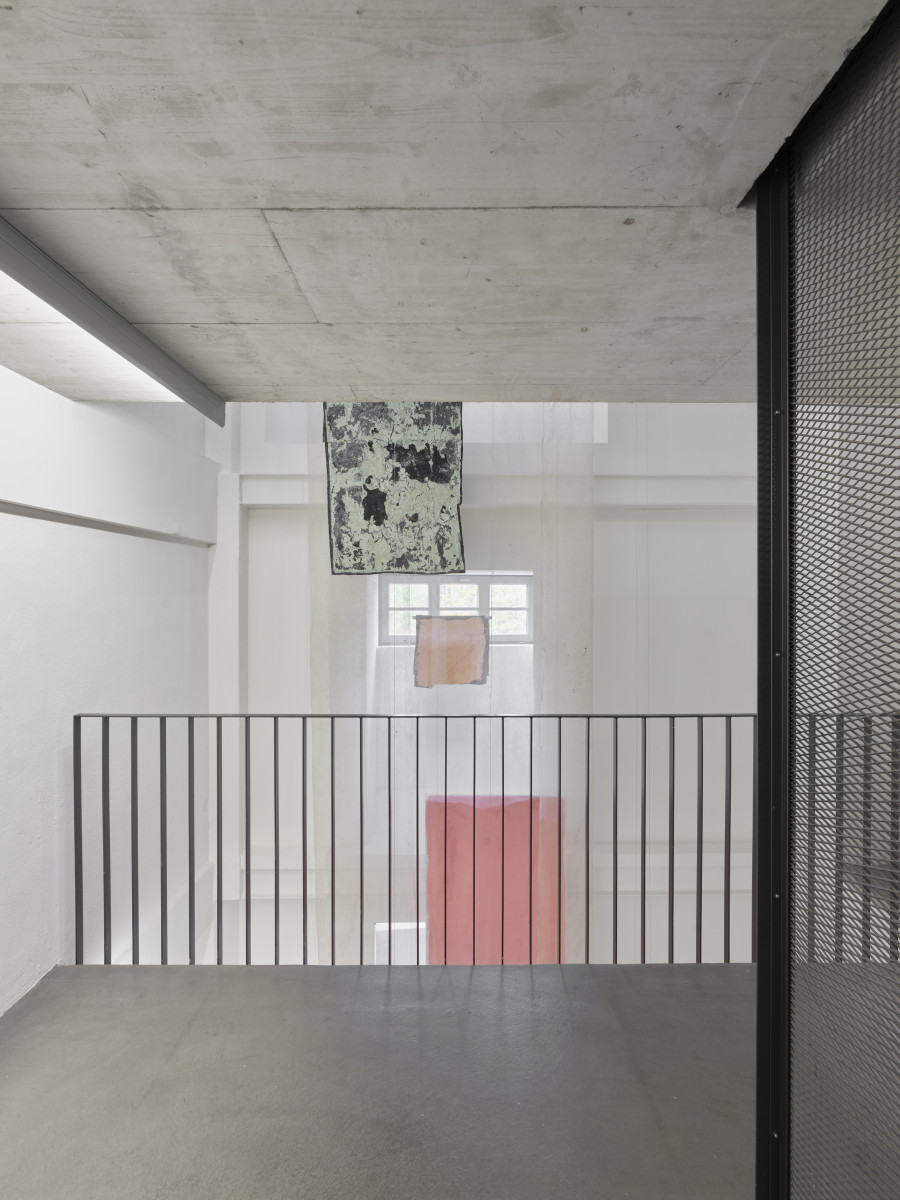 Carlos Bunga, Free Standing Painting (Haus Konstruktiv), 2024, Installation with paintings made of latex, glue and felt, construction safety net, Various dimensions. Exhibition view, Museum Haus Konstruktiv, 2024. Courtesy the artist. Photo: Conradin Frei