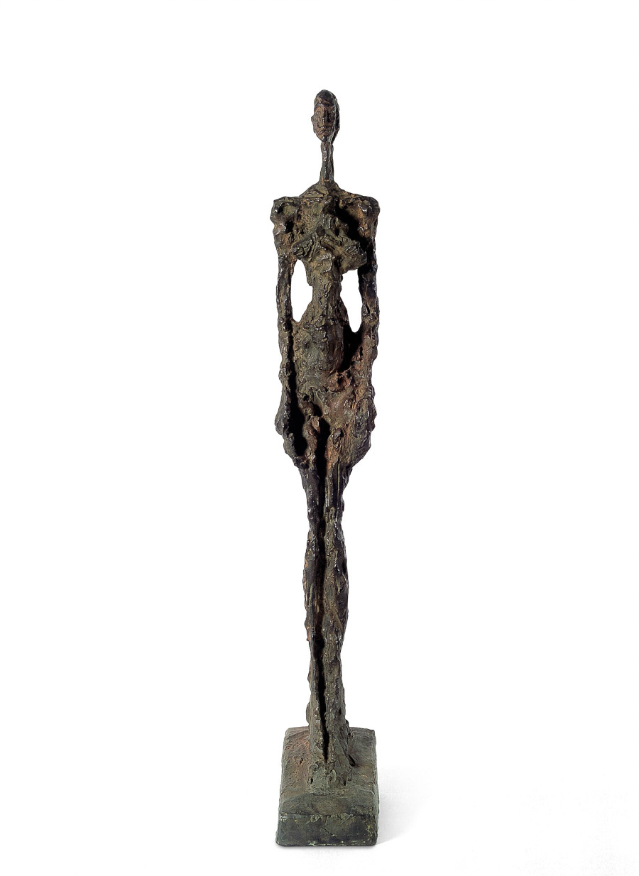 Alberto Giacometti, Frau aus Venedig I, 1956. Bronze, 106 x 13.5 x 29 cm. Kunstmuseum Bern © Succession Alberto Giacometti / 2021, ProLitteris, Zürich. Foto: Kunstmuseum Bern