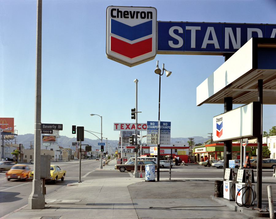 Stephen Shore, Beverly Boulevard and La Brea Avenue, Los Angeles, California, June 21, 1975 from the series Uncommon Places, 1973–1979 © Stephen Shore / Courtesy of Sprüth Magers and David Zwirner