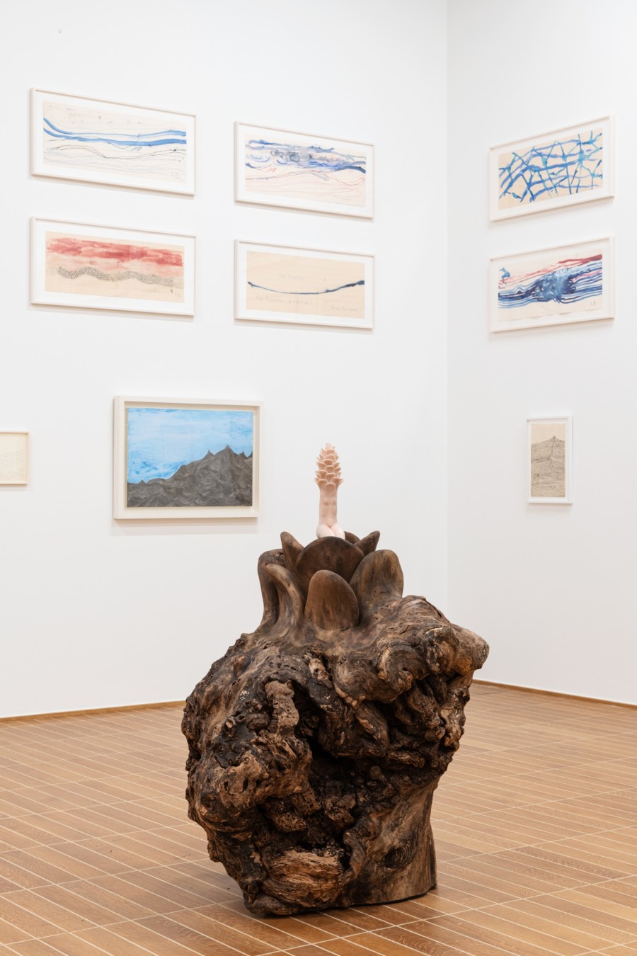 Exhibition view, Louise Bourgeois x Jenny Holzer Solo Show, The Violence of Handwriting Across a Page; view on Louise Bourgeois, Topiary, 2005. Kunstmuseum Basel, 2022. Photo: Jonas Hänggi. Courtesy: The Easton Foundation and ProLitteris