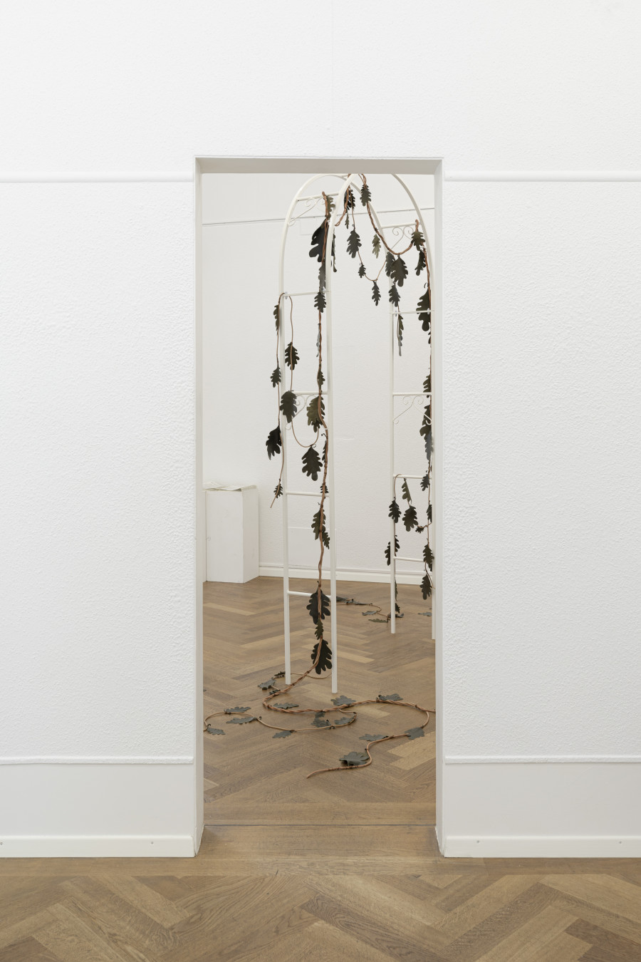 Installation view, FIRST IMPRESSIONS, KRONE COURONNE, 2024. Photo credit: © Michal Florence Schorro