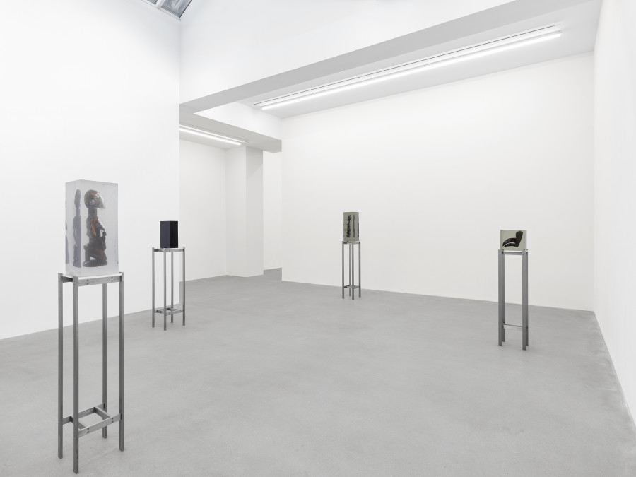 Installation view, Matthew Angelo Harrison, American Ghost, Galerie Eva Presenhuber, Waldmannstrasse, Zurich, 2024. © Matthew Angelo Harrison. Courtesy the artist and Galerie Eva Presenhuber, Zurich / Vienna. Photo: Stefan Altenburger Photography, Zürich