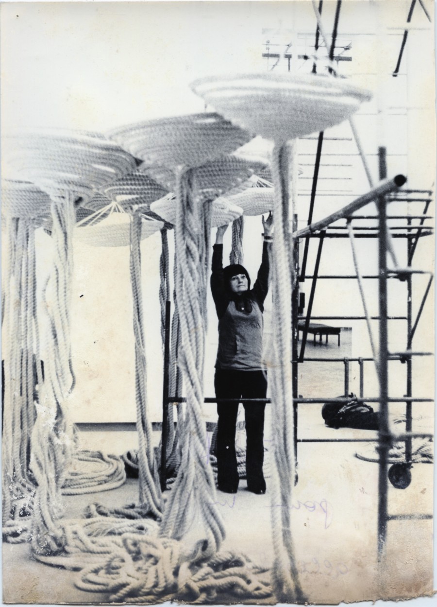 Tapta during the installation of Forms for a Flexible Space (1974) at Palais des BeauxArts (now Bozar) in Brussels, 1975, black-and-white photo. Photo: Tapta Archive, Maurice Verbaet, Berchem, BE.