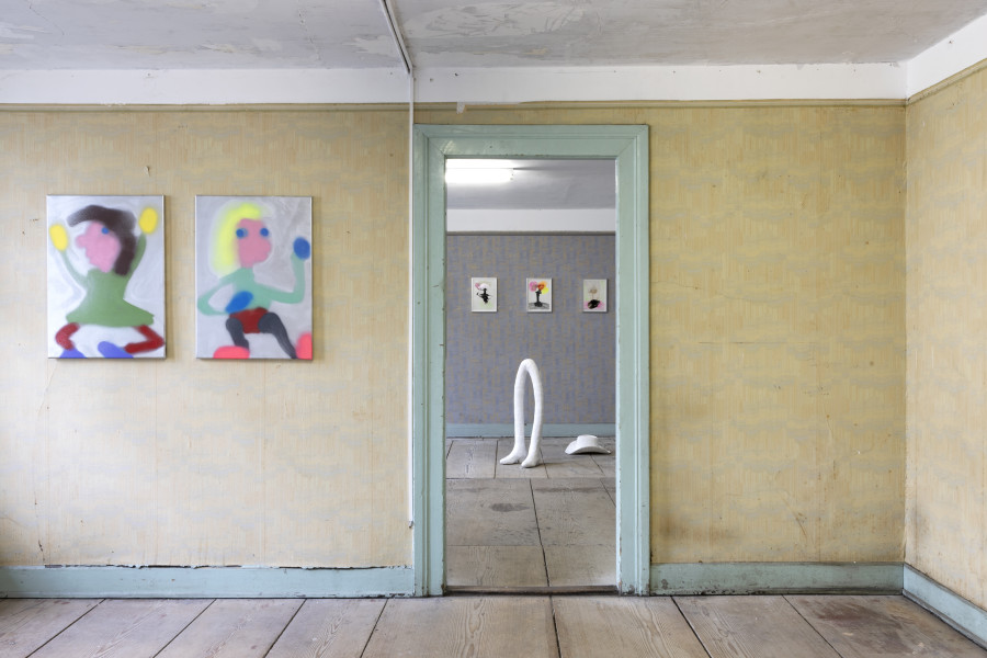 Installation view, Klaudia Schifferle, Die Tiere Die Türe, Weiss Falk, 2024. Photo credit: Gina Folly
