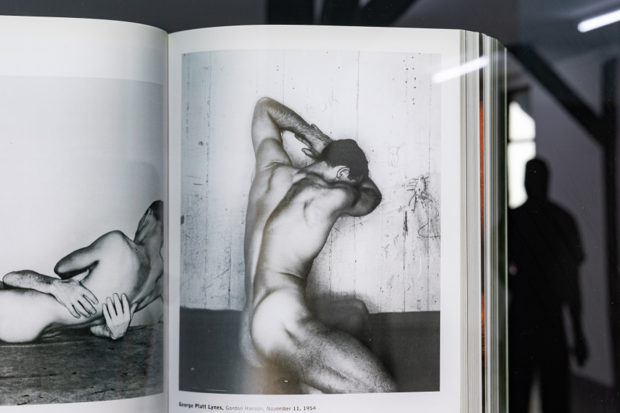 Samuel Haitz, Anthology (The Male Nude, p. 292+293), 2022 Photo: Kilian Bannwart