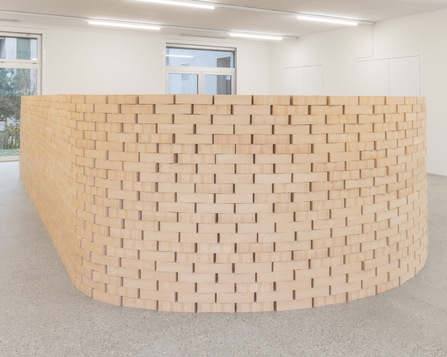 Exhibition view « BAZM », Shirin Yousefi, CALM – Centre d’Art La Meute, Lausanne, Switzerland, 2024 / Photo: Théo Dufloo / Courtesy of the artist and CALM – Centre d’Art La Meute.