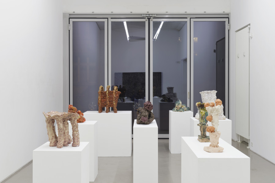 Exhibition view, Heinz Breloh, Skulpturen, Galerie Mark Müller, 2022.