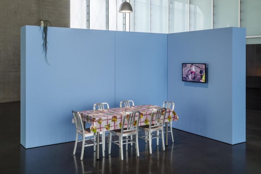 Anna Jermolaewa, Dining Room, 2017, Installation view ground floor Kunsthaus Bregenz, 2023. Photo: Markus Tretter. Courtesy of the artist. © Kunsthaus Bregenz, Anna Jermolaewa, Bildrecht, Wien, 2023