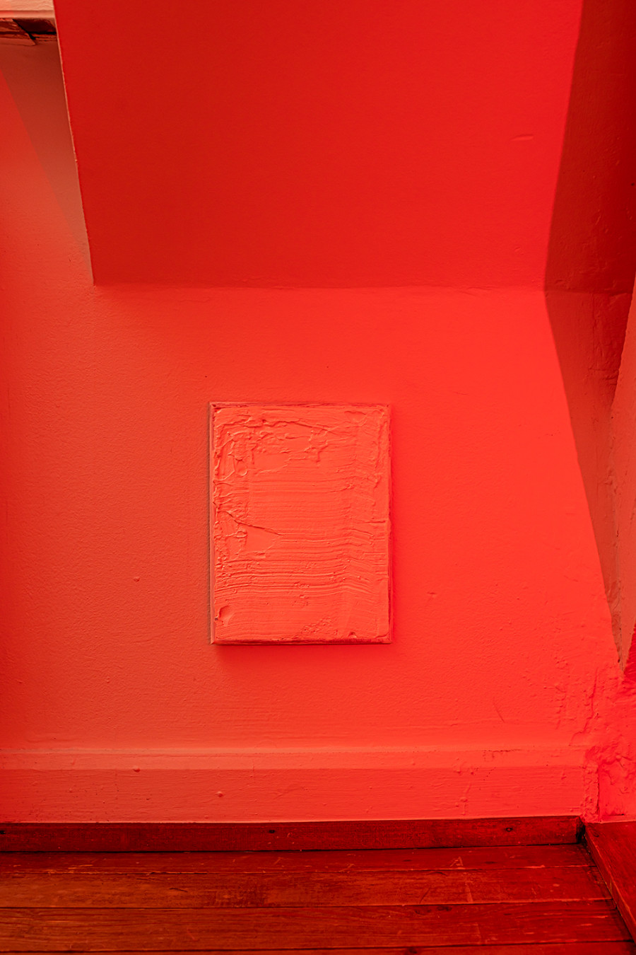 Exhibition View Solo Show Sylvain Gelewski «A Home Is A Home; view on Sylvain Gelewski, Untitled (white), 2023, plaster, lacquer, acrylic on found frame, 25.5 x 19 x 1.5 cm» at Peripherie 8, Basel, 2024 / Photo: Stefan Schmidlin / Courtesy: Peripherie 8