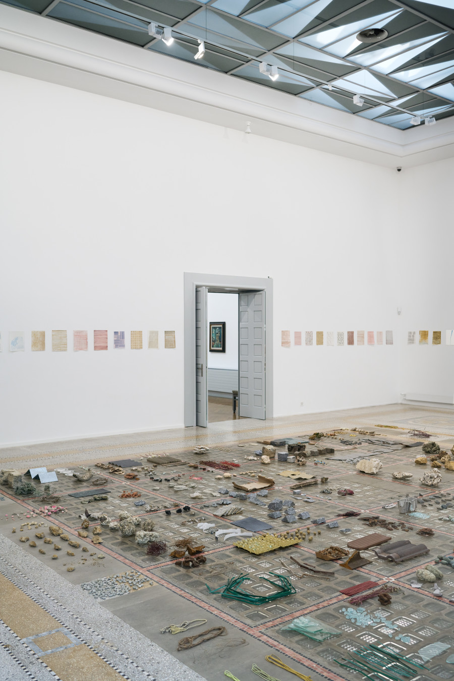 Exhibition view, Maria Tackmann, Les lignes de désir, Musée des beaux-arts de La Chaux-de-Fonds, 2024. © Musée des beaux-arts La Chaux-de-Fonds. Photography : David Heitz