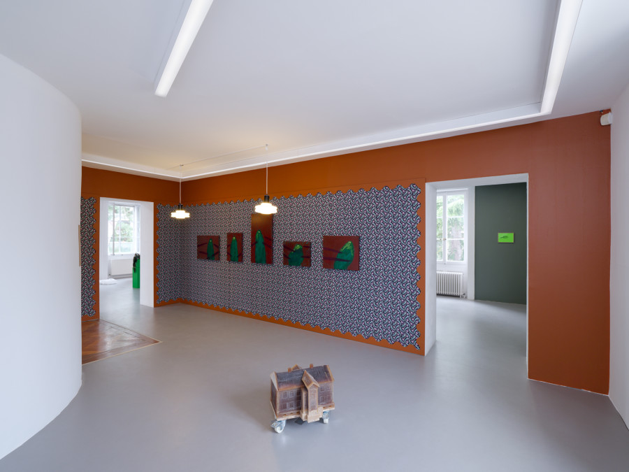 Exhibition view, Flo Kasearu, Pelouse Interdite / Do Not Step on the Grass, Villa du Parc, Annemasse, 2026. Photo credit: Aurélien Mole