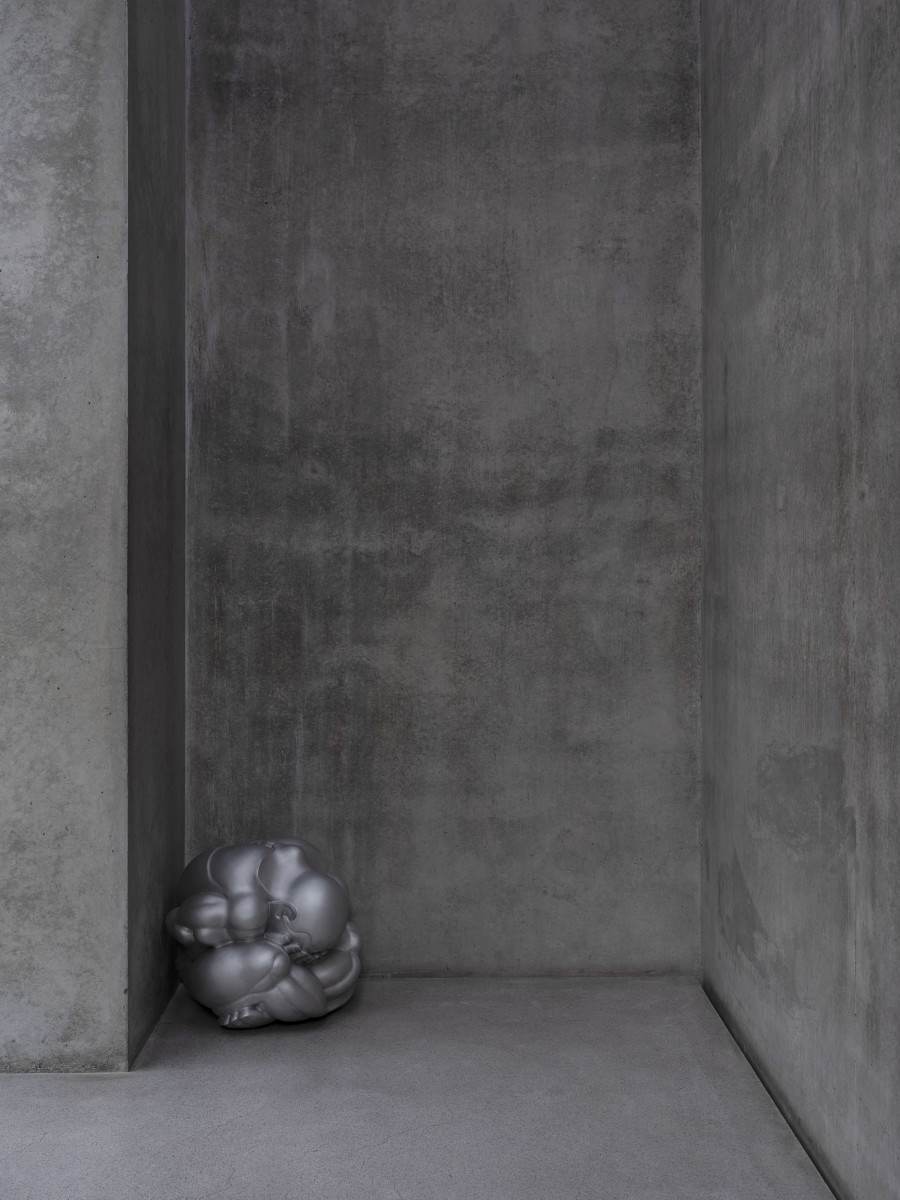 Cyprien Gaillard, When you expect flutes, it’s whistles, Exhibition view staircase Kunsthaus Bregenz, 2026. Absorbent Figure, 2025. Photo: Timo Ohler. © Cyprien Gaillard, Kunsthaus Bregenz. Courtesy of the artist, Sprüth Magers, Gladstone Gallery