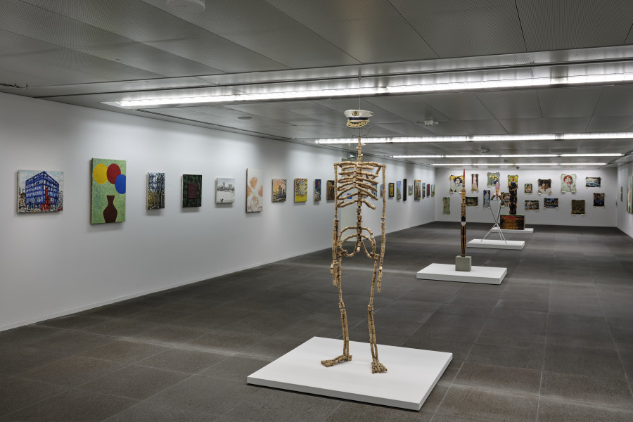 Installation view, Jean-Frédéric Schnyder, Kunstmuseum Bern, 2022. Photo credit: Rolf Siegenthaler, © Kunstmuseum Bern