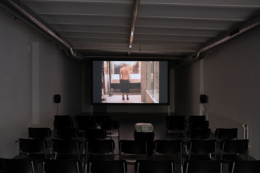 Cheryl Donegan, I Still want to Drown, 2010, 4:3 (colour, sound), 03:19’, Courtesy of the artist. Photo credits: marytwo