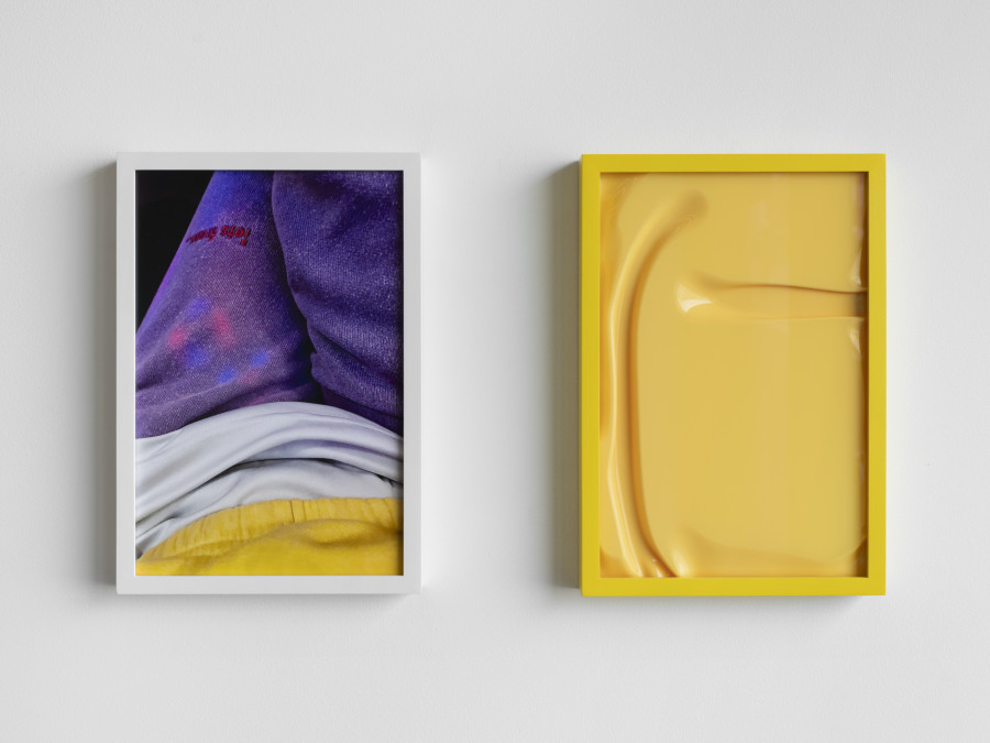 Installation view, Vanessa Safavi, WAVES IN THE CLOSET, Tunnel Tunnel, Lausanne, 2025. Photo credit: Julien Gremaud