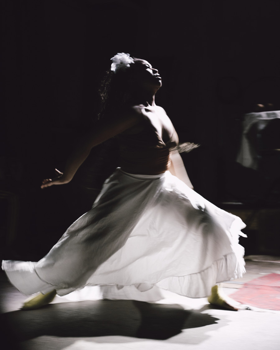 New Kyd, “Chanson Noire,” performance as part of the exhibition “Suzanne Perrottet. After Dada, After Dance,” Cabaret Voltaire, February 26, 2026. Photo: Romain Mader. Courtesy: Suzanne Perrottet, Walter Schwabe / Fotostiftung Schweiz, Luise Schwabe / ProLitteris, Niklaus Stauss, Johann Adam Meisenbach, Tarren Johnson & Joel Cocks, Elaine Mitchener, New Kyd, Thibault Lac.