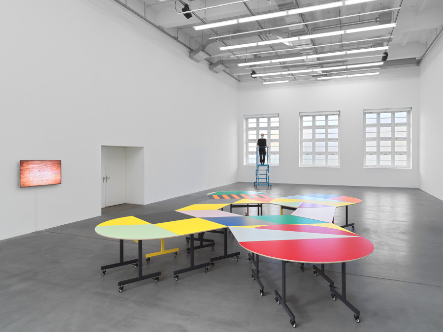 Amalia Pica, Round table (and other forms), Installation view Museum Haus Konstruktiv, 2020. Photo: Stefan Altenburger. Courtesy: the artist, König Galerie, Berlin, and Herald St, London.