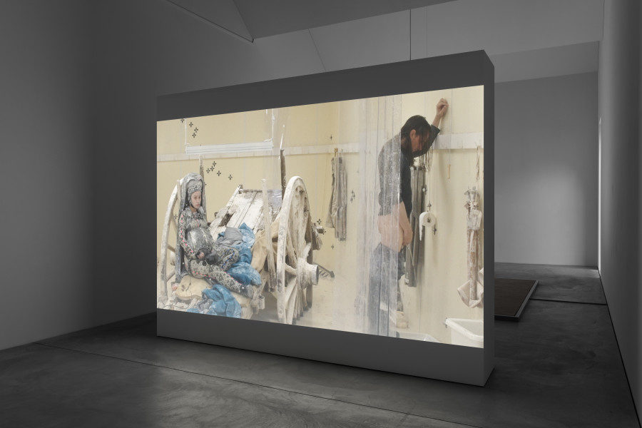 Installation view, Fabien Giraud & Raphaël Siboni, World out of Joint, 9 Installations, Kunst Museum Winterthur, 2022.
