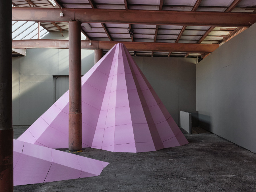 Installation view, Heiko Blankenstein, Counterworld 3.22, Kunsthalle Arbon, 2022. Photo: Ladina Bischof