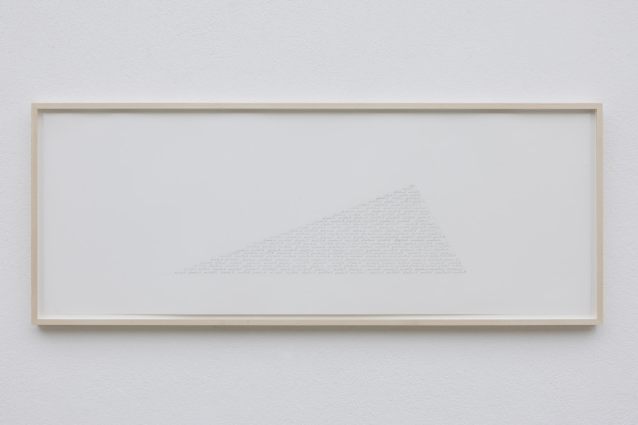 Jay Chung & Q Takeki Maeda, Foxtail Millet, 2024 Bleistift auf Baumwollpapier / Pencil on cotton paper 60 x ~137 cm. Courtesy the artists. Photo: Gina Folly