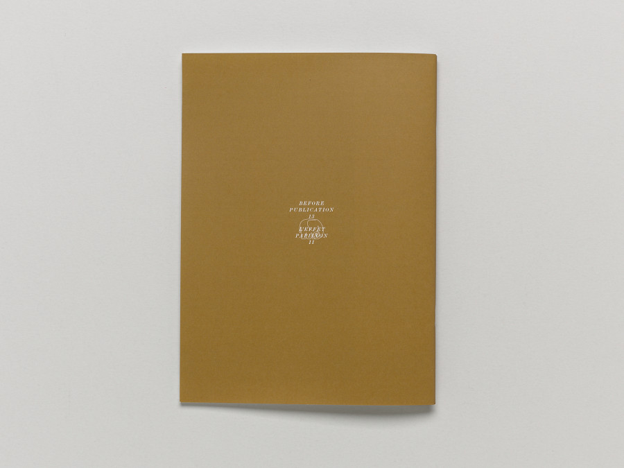 T. Freakson Calame, SCATOFICTION, Before publication 13, brochure, 32 pages, single booklet, 17,2 × 23,5 cm, offset, stapled binding, 250 copies. Graphic design: Niels Wehrspann, Lausanne. Edition of the Centre d’édition contemporaine, Geneva, 2025. Courtesy Centre d’édition contemporaine, Geneva. Photo : © Sandra Pointet