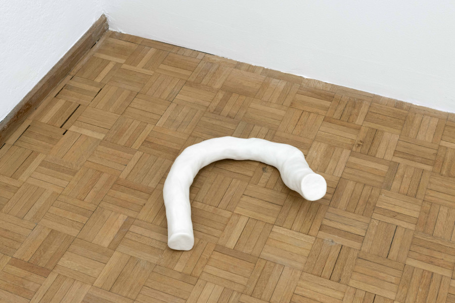 Barbara Kapusta, ( (Reclining), 2018 , Porcelain, 30 × 50 × 50 cm