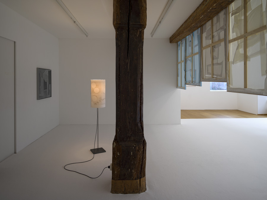 Cédric Eisenring, Fäustling, Installation View, 2024 / Photo: Cedric Mussano / Courtesy: The artist and Kirchgasse Gallery, Steckborn