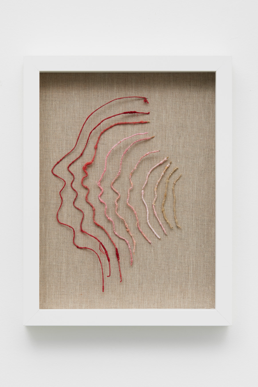 Soojin Kang, Untitled (drawing), 2022, Silk and wire, framed, 44 x 34 cm (frame). Courtesy: the artist and Ben Hunter, London. Photo: Hannes Heinzer