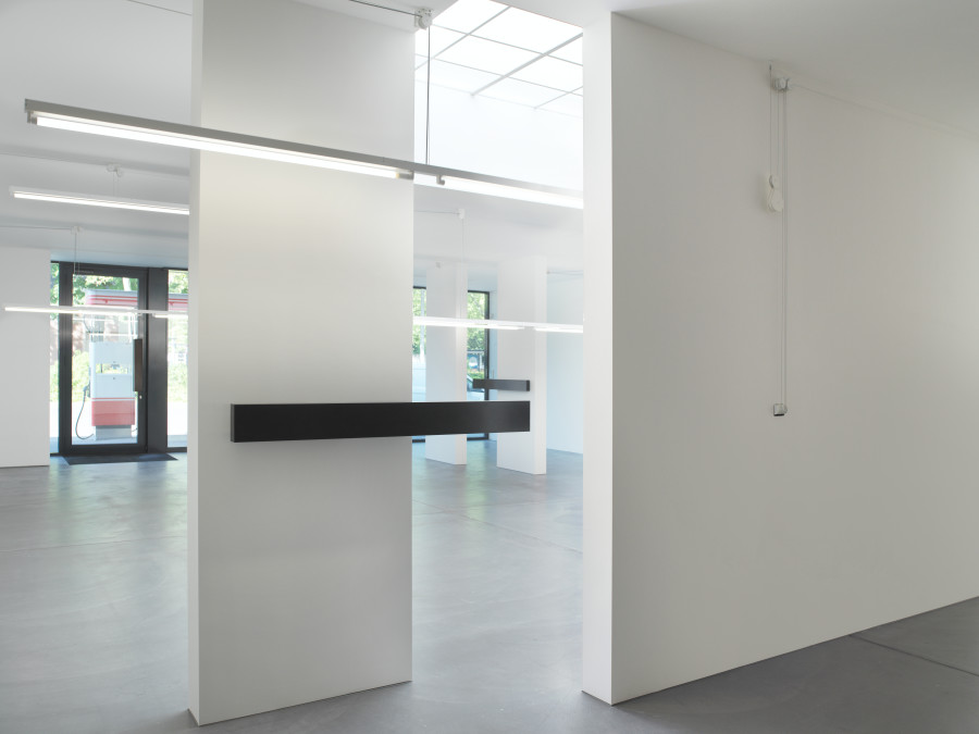 Exhibition view, Sarah Oppenheimer, N-02, von Bartha, 2022.