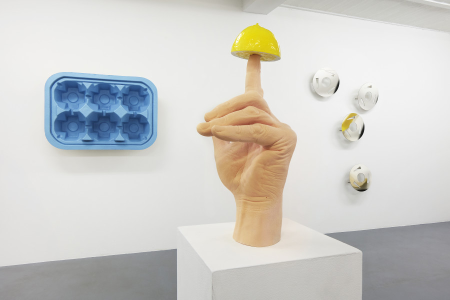 Exhibition view, Lilian Bourgeat, galerie lange + pult, Auvernier, 2025.