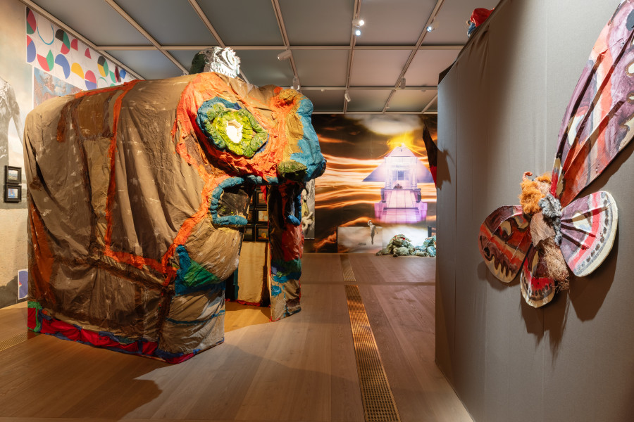Monster Chetwynd, The Trompe l’oeil Cleavage. Installation view Kunsthaus Zürich, 2025. Photo: Franca Candrian, Kunsthaus Zürich, © Monster Chetwynd