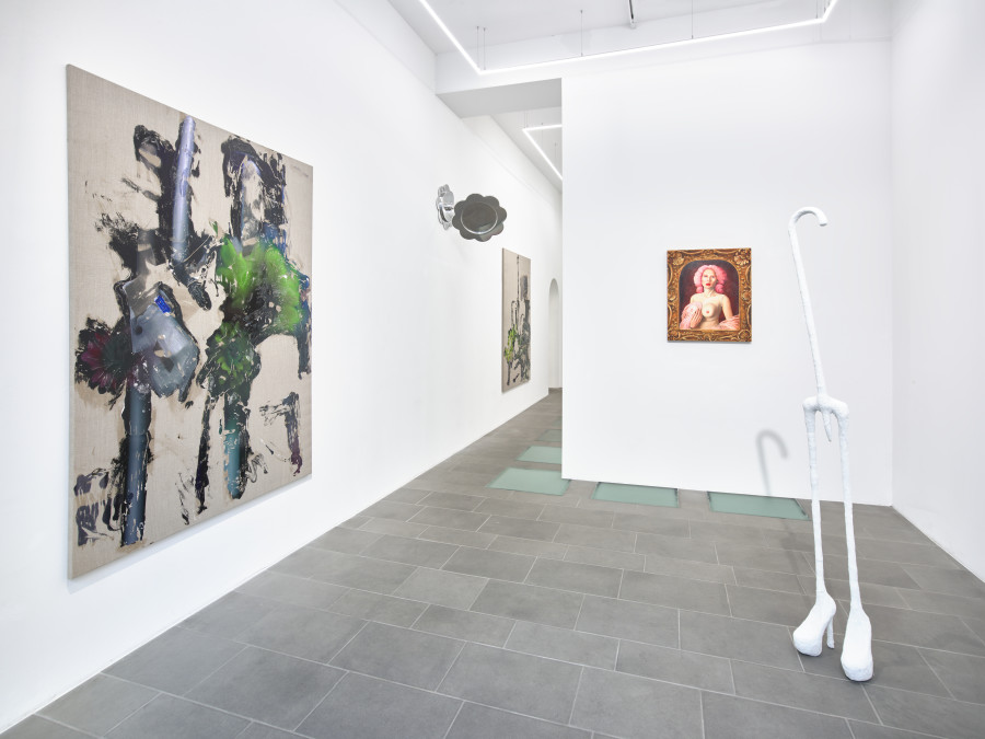 Exhibition View Group Show ‘Beyond the Looking Glass’ / Courtesy: galerie lange + pult / © Felix Jungo.