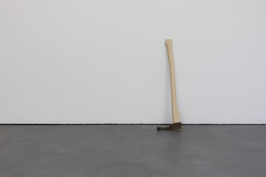 Jan Hostettler, A, 2022, Holz, Metall 78 × 22 × 6 cm. Installation view Kunsthaus Baselland. Photo: Gina Folly