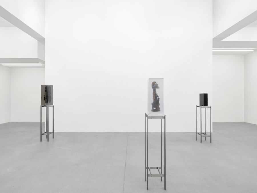 Installation view, Matthew Angelo Harrison, American Ghost, Galerie Eva Presenhuber, Waldmannstrasse, Zurich, 2024. © Matthew Angelo Harrison. Courtesy the artist and Galerie Eva Presenhuber, Zurich / Vienna. Photo: Stefan Altenburger Photography, Zürich