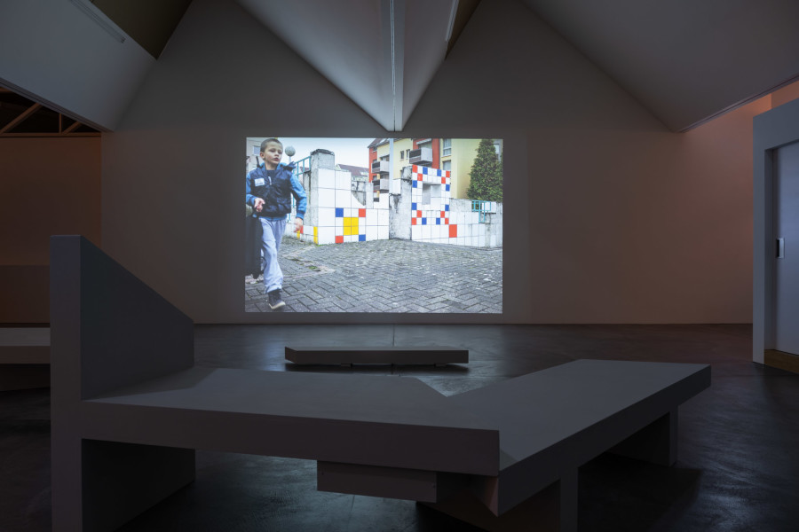 Boris Rebetez: Place des Cubes, Exhibition view, 2023, Courtesy von Bartha & The Artist Photo: Andreas Zimmermann