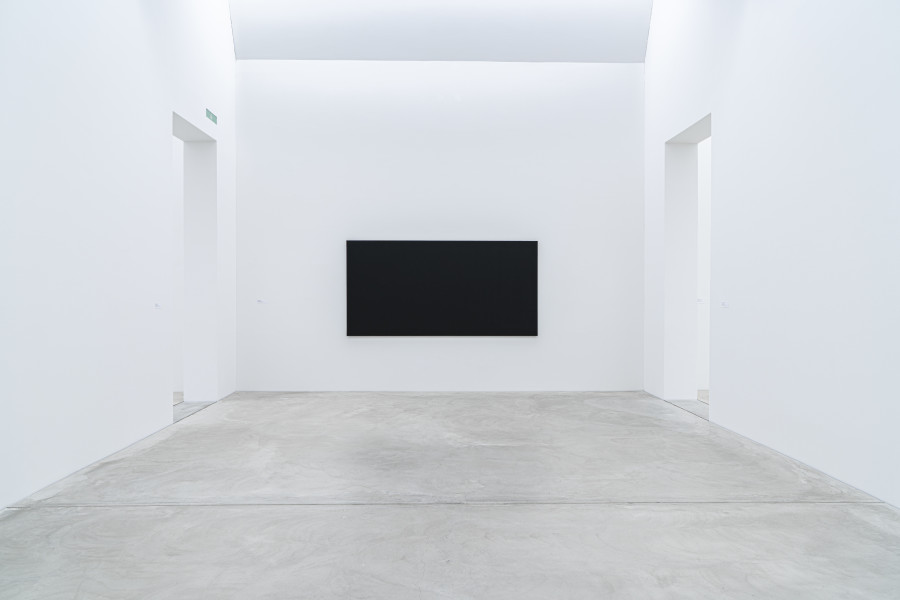Ausstellungsansicht mit Werken von Olivier Mosset, Kunst Museum Winterthur, 2020