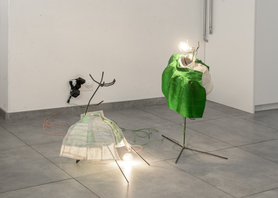 Karolin Braegger, Low-Slung Dress, 2022 and Actress I (Lamp), 2020, lightbulb, textile, steel, wire, electricity — Picture © Simon Rimaz