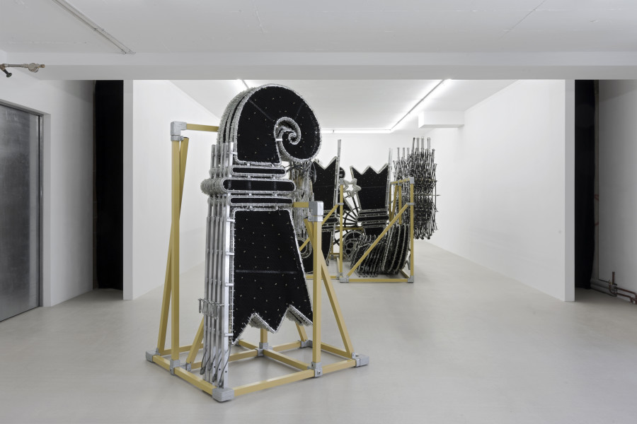 Recess and Incline (Basel, CH), 2023, steel, powder coating, aluminum joints, Christmas lights, dimensions variable. Photography: Gina Folly / all images copyright and courtesy of the artist and For