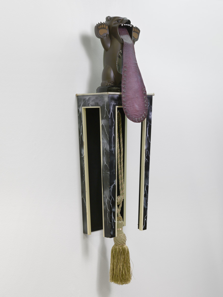 Mathis Altmann (*1987) Lamestream, 2019 Wood, plastic, cloth, resin, metal, tassel, airbrush 82 Å~ 30 Å~ 20 cm (32 . Å~ 11 . Å~ 7 ⅞ inches) Photo: Annie Wetter