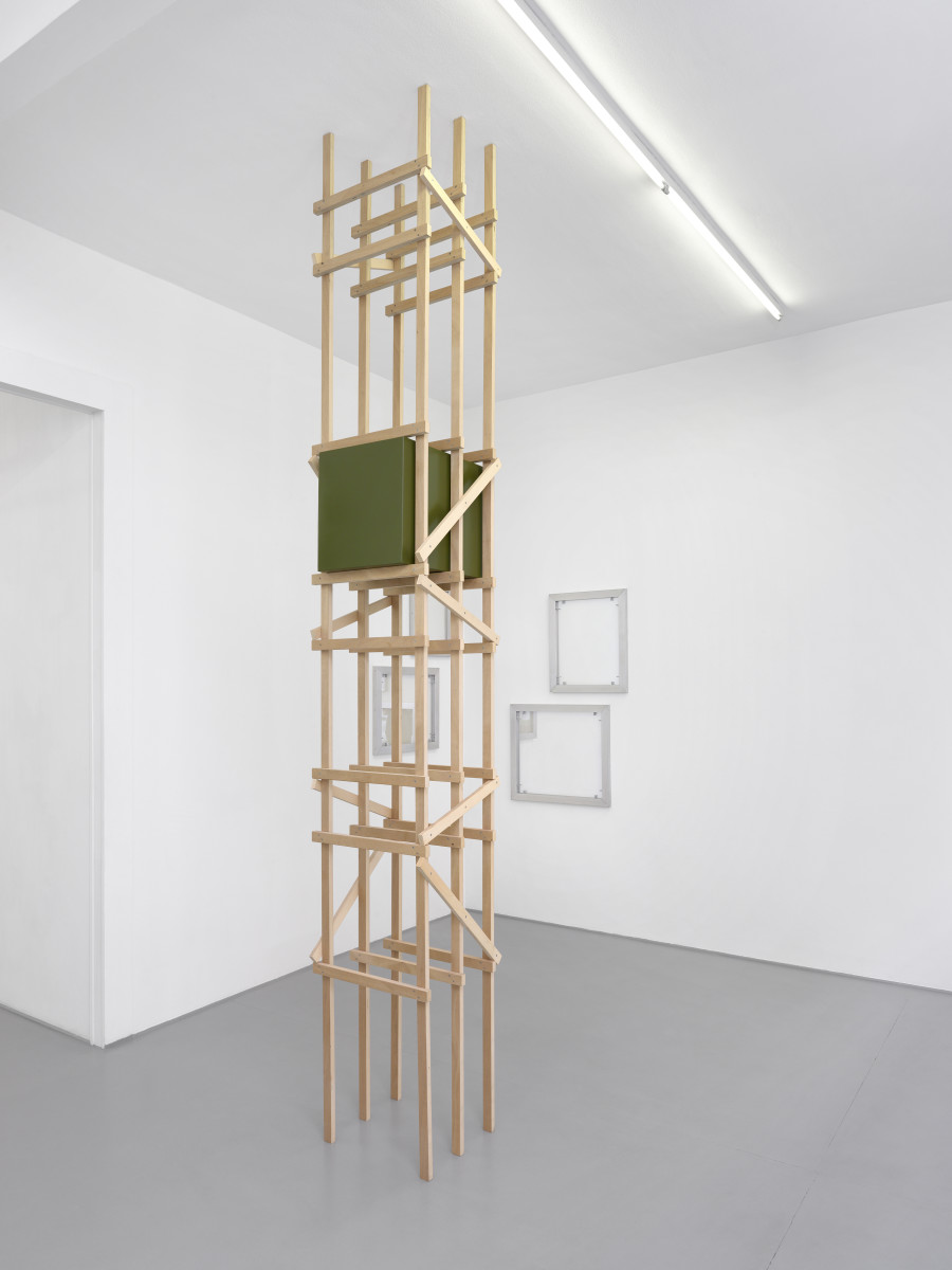 Installation view, Quentin Lefranc, Amorce(s), Galerie Joy de Rouvre, 2022. Photo: Annik Wetter